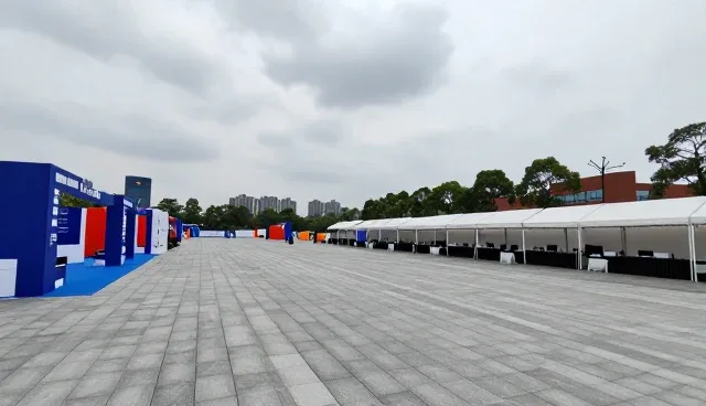 如何选择适合企业的会展传播策略?